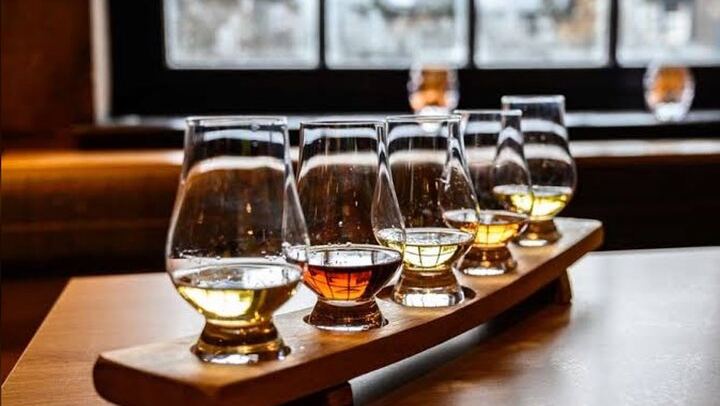 Private Yarra Valley Evening Tour: Barrique Wine Store, Healesville and Dinner at Meletos (4/12)