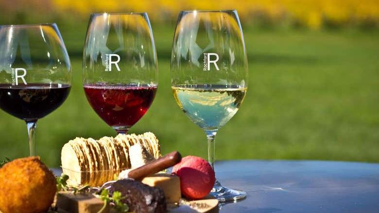 Yarra Valley Wine Tour from Melbourne Hotels: Rochford, Coldstream Dairy and Stag Lane Gin (1/7)