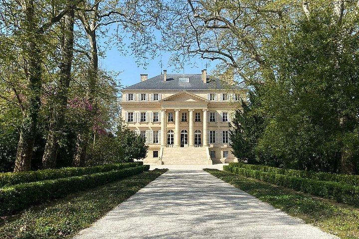 Afternoon Médoc Wine Tour from Bordeaux: Margaux Châteaux, Cheese Pairing, Max 8 Guests (10/11)