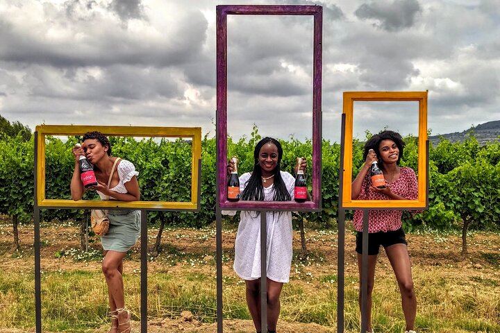 Artcava Cava Workshop: Disgorge, Cork and Label Your Own Bottle at a Penedès Masia (2/8)
