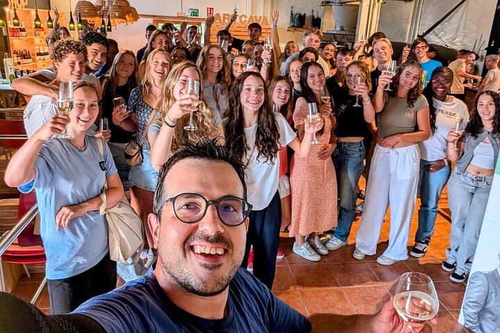 Artcava Cava Workshop: Disgorge, Cork and Label Your Own Bottle at a Penedès Masia (3/8)